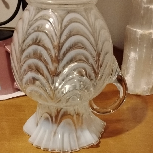 Elegant Swirled Glass Pitcher - Picture 7 of 14